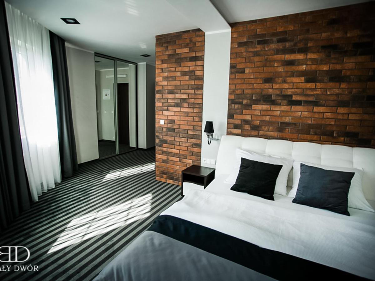 Bialy Dwor Bed and Breakfast Rychwal Buitenkant foto